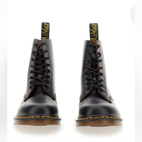 DR. MARTENS
DR. MARTENS BOOT 1460 VINTAGE UNISEX - Picture 3 of 13